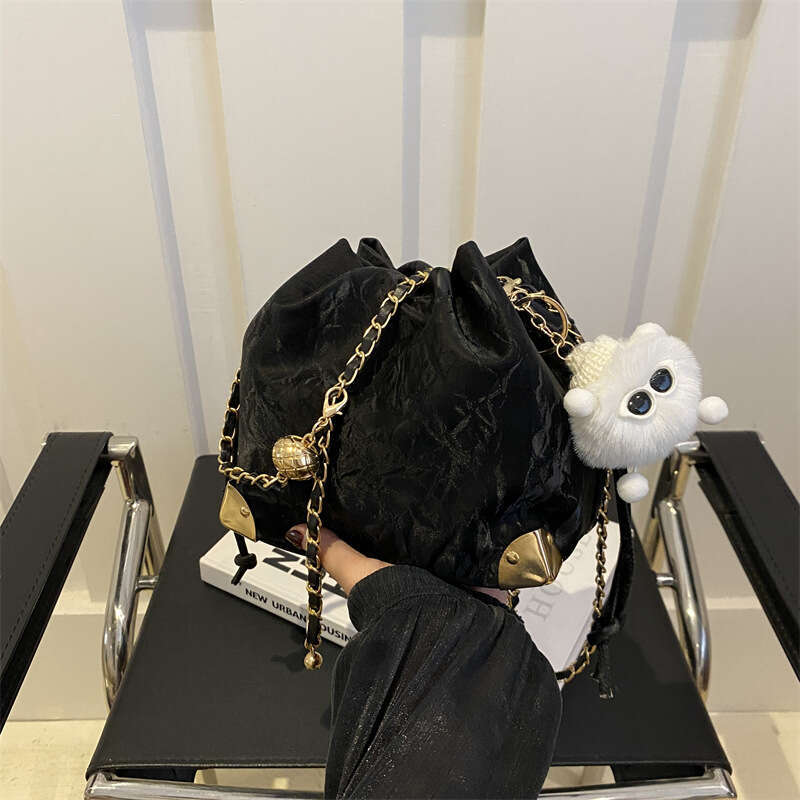 Minimalist Casual Large Capacity Bucket 2024 Spring New High-Quality Texture Chain for Women Shoulder Crossbody Bag