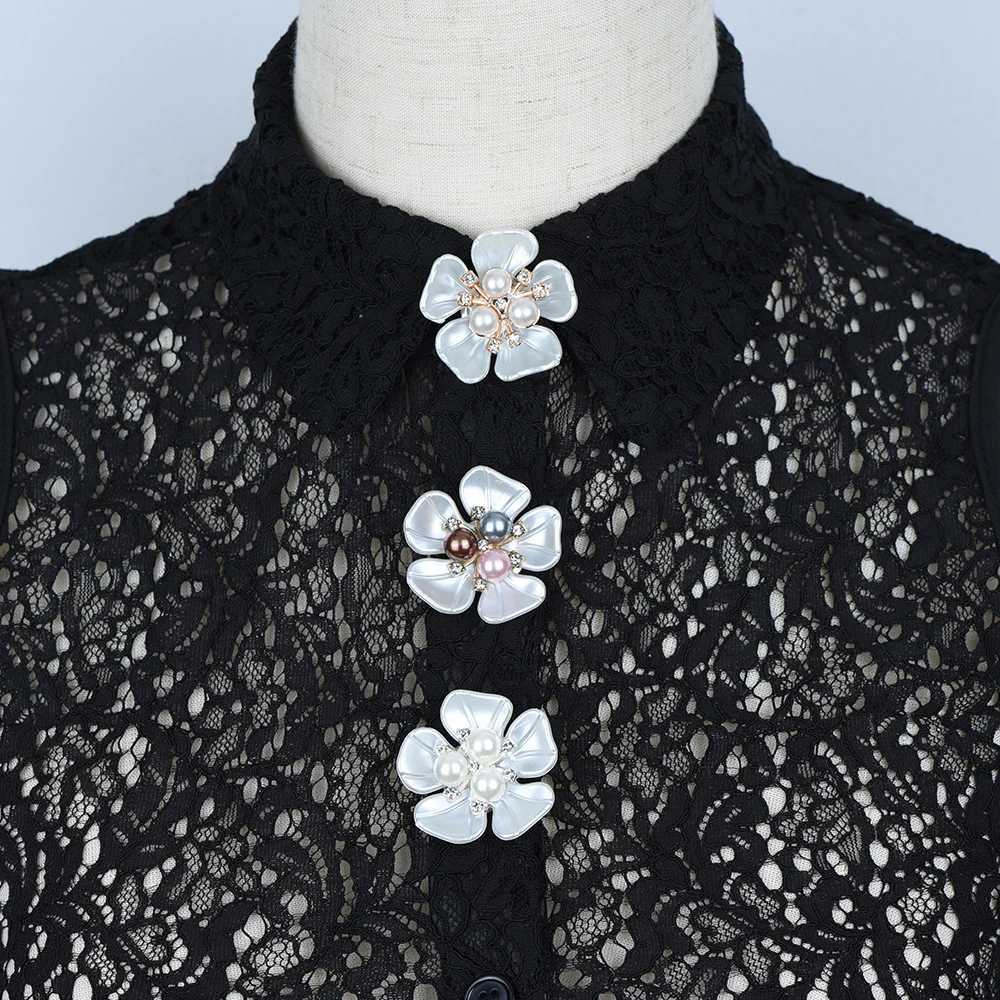 2Pcs Imitation Shell Pearl Petal Flower Button Cover Luxury Shirt Sleeve Button Elegant Copper Cufflinks Accessories for Women W250606