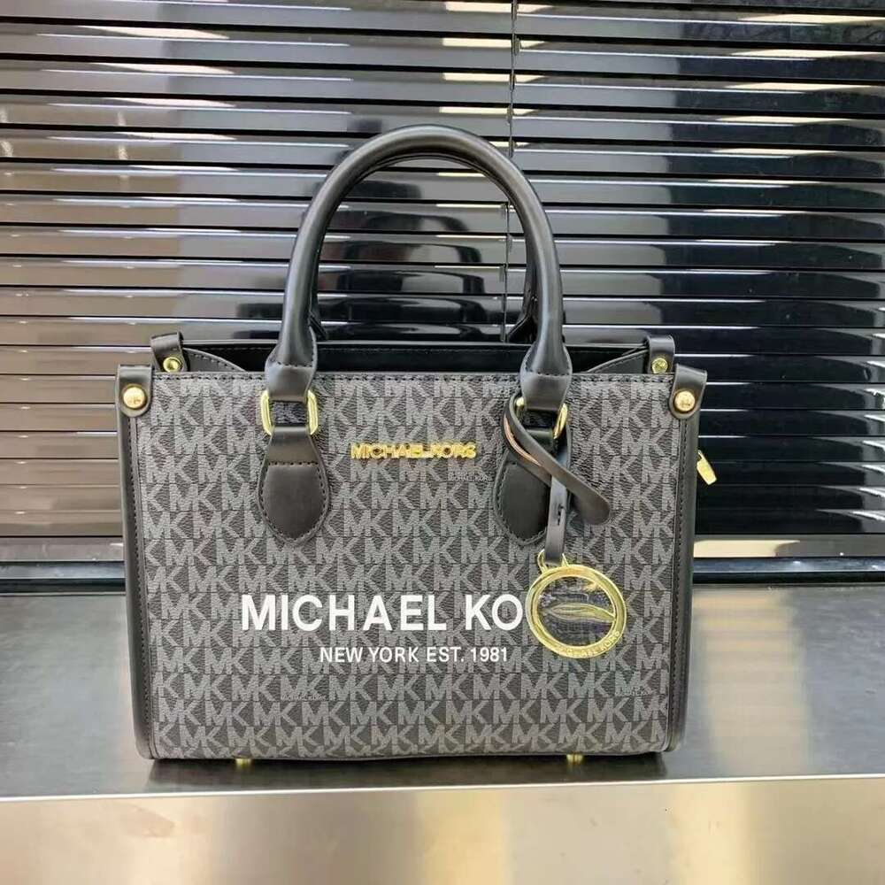Tote designer bag michaels shopping bag Vegetable basket 2025 new model shoulder handbag Crossbody michaees bags michaeol kore or bag Luxury Bag