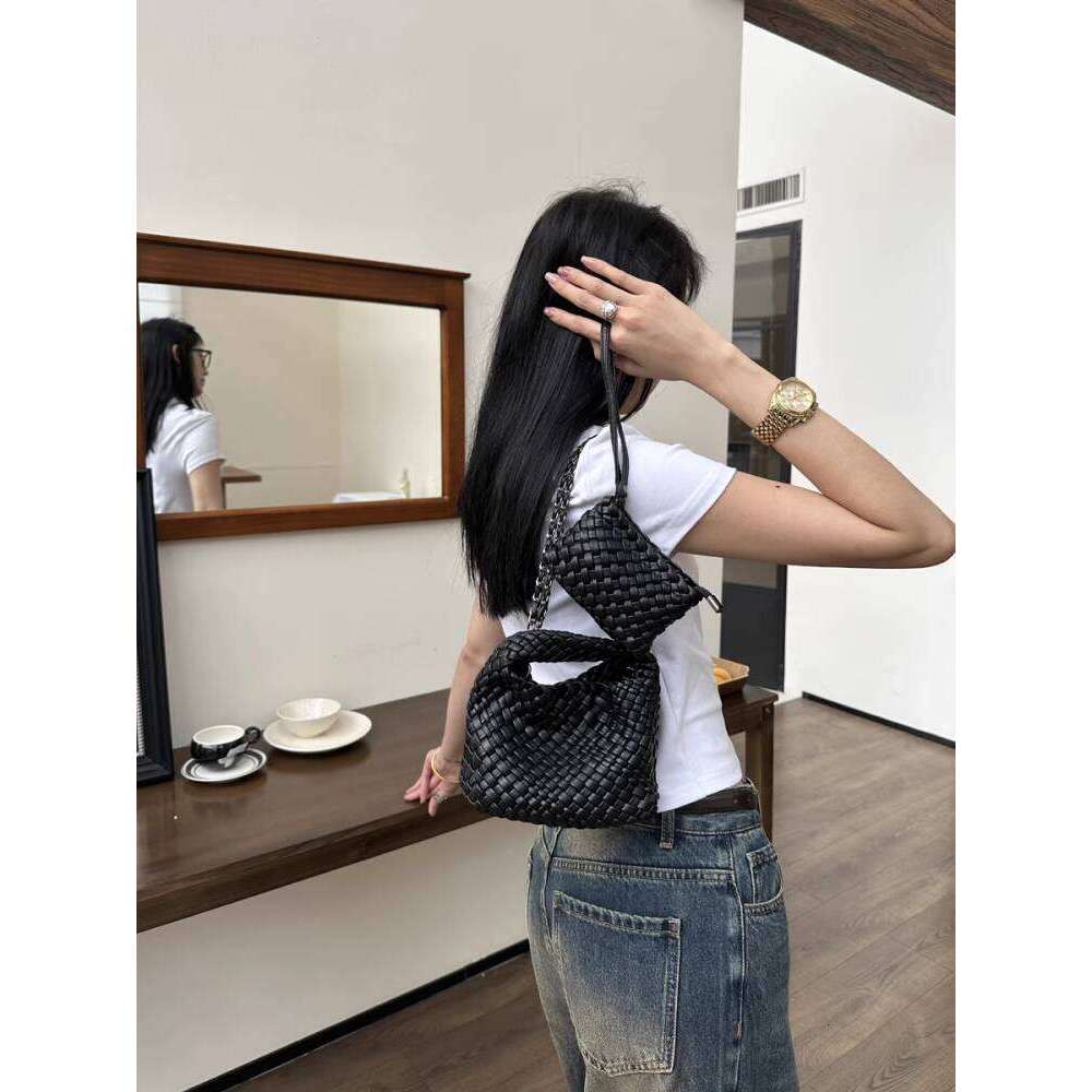 New Model All Office Personal Use Heartfelt Love High Quality Handwoven Bag Small Handbag