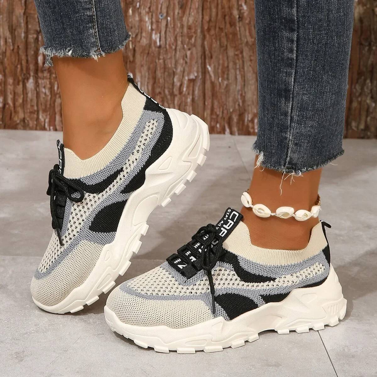Ddmyoutdoor Fashion New Little White Breathable Sports Retro Colored Mesh Lacing Casual Shoes Increase Height Outdoor Shoes