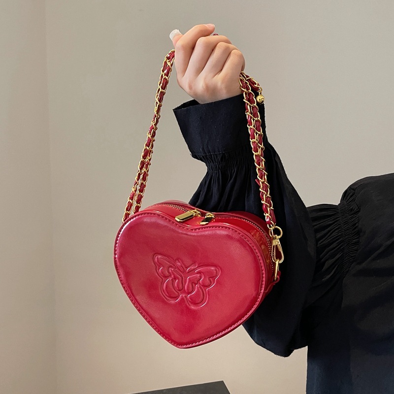 Free Shipping Designer Bag New Heart-shaped Fashionable Butterfly Printed Trendy Love For Women Niche Design Chain Crossbody Bag