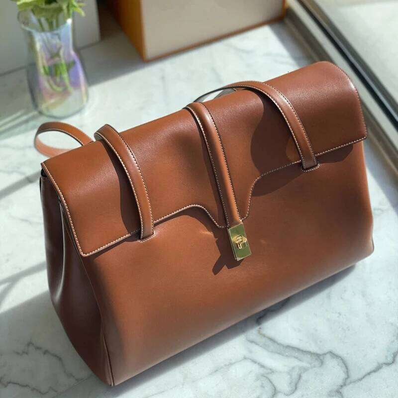 Travel Shopping High Quality Big Shoulder Bags For Women Vintage Large Genuine Leather Fashion Tote Commuting Laptop Handbags 2025/06/06