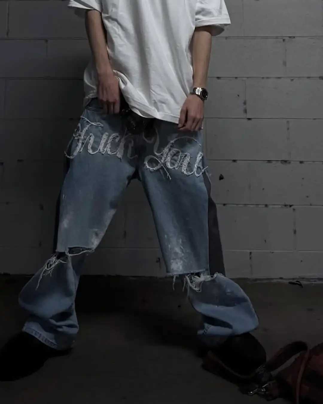 Torn Cloth Strips Seam Letters Personalized Trousers Contrasting Colors Unique Design Wide-leg Jeans Mens Loose Versatile Jeans Z250605