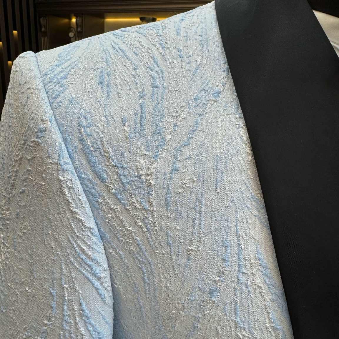 Simple Jacquard Wedding Tuxedos 2 Piece Set Jacket Pants Double Breasted Men Suit Classic Fit Groom Wear Party Suits Customized