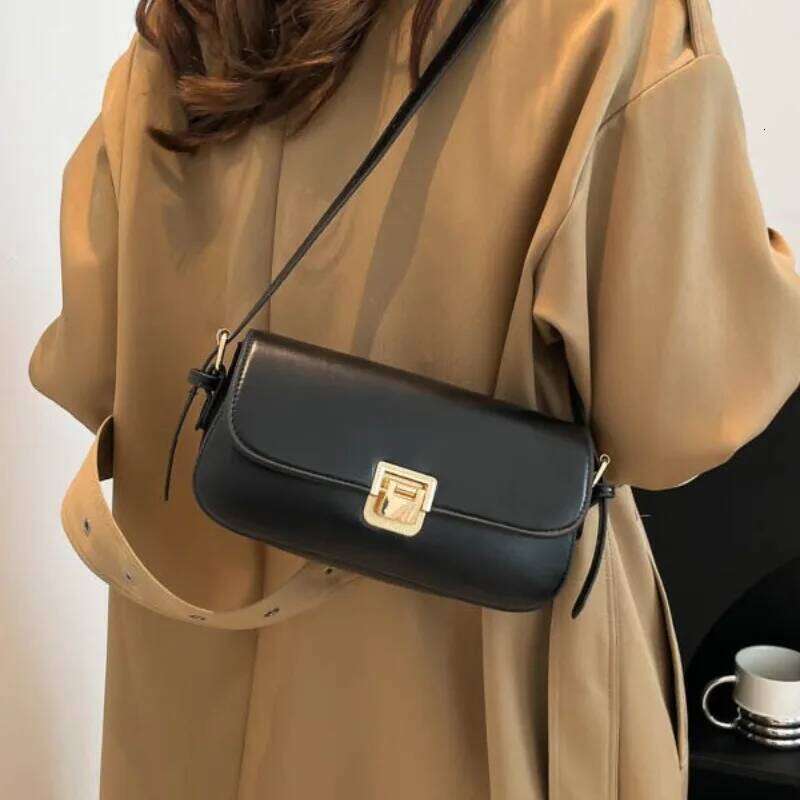 Saddle Women's 2025 New Fashionable And Simple Shoulder Crossbody Bag, Trendy Armpit Bag