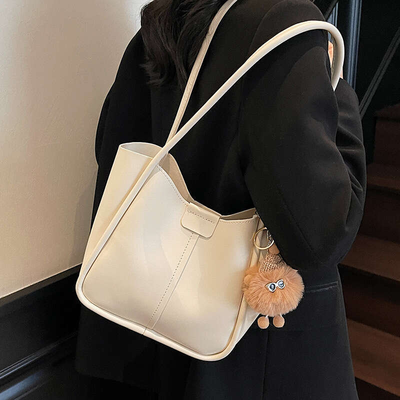 Large Capacity Bucket for Women 2025 Spring New Shoulder Textured Niche Simple Underarm Bag Trendy