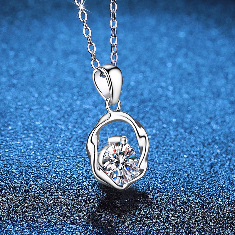 Luxurious Designer S925 Sterling Silver Necklace with Genuine 1Ct Moissanite Stone