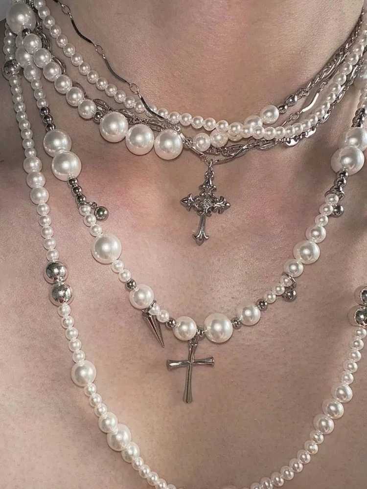 Vintage Punk Metal Rock Hip Hop Trend Long Pearl Cross Pendant Titanium Steel Chain Choke Necklace For Women Men Girls Jewelry Y250605