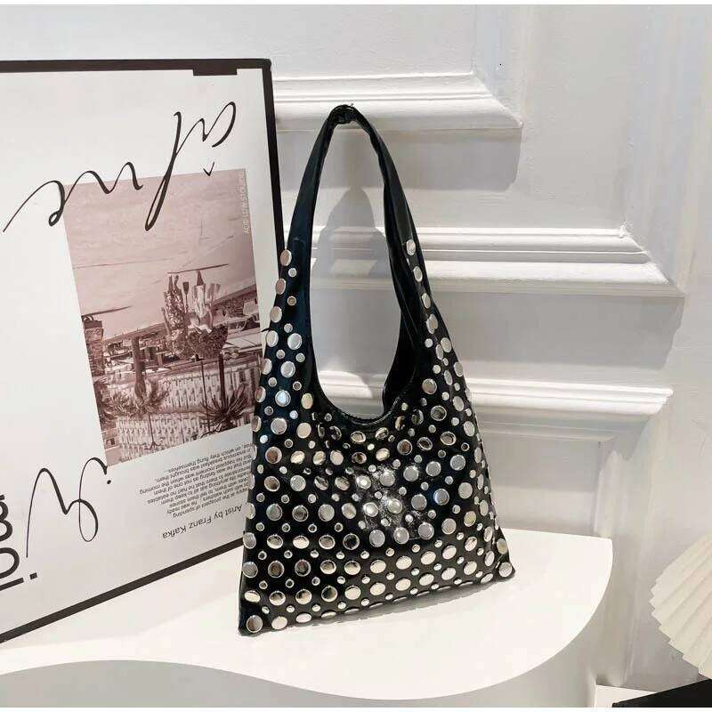 2025 Retro Rivet Decoration Women's Shoulder Bag New Motorcycle Style Underarm Fashion Large Capacity All-Match Handbag