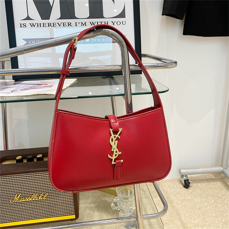 Designer bag free shipping 2025 new fashionable commuting premium texture armpit bag single shoulder crossbody bag for women