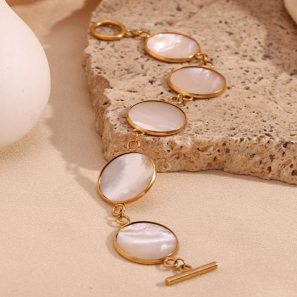 Fashion Niche Versatile Elegant Style Stainless Steel Gold-Plated OT Buckle Natural Mother-of-Pearl Round Bracelet