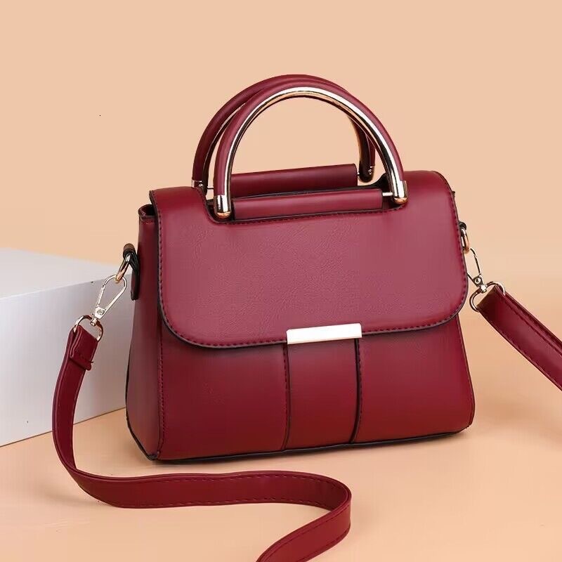 Top High New Style Leather Bag for Women New Versatile Crossbody Shoulder Bag Solid Color Fashion Handbag Simple Large Capacity Trendy New Free Delive
