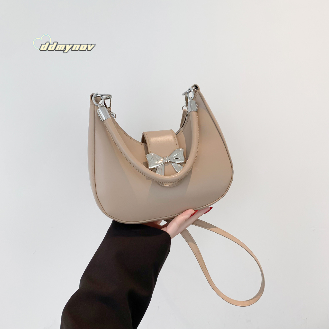 Textured Casual Handbag for Women 2025 New Trend Spring Aesthetic Crossbody Niche Mini Shoulder Underarm Bag ddmynov