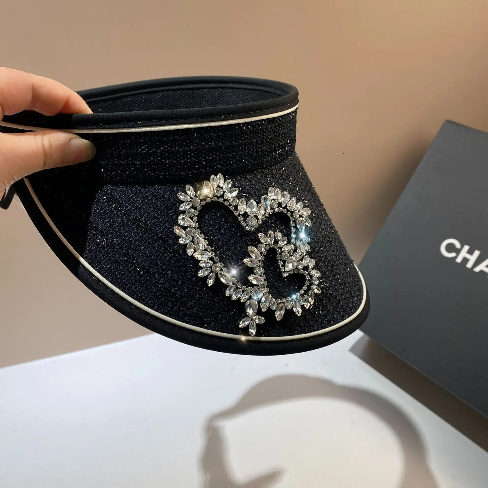 Rhinestone Heart Sun Hat Sunscreen Sunshade Empty Top Hat Large Brim UV Protection Travel Beach Panama Cap 250603