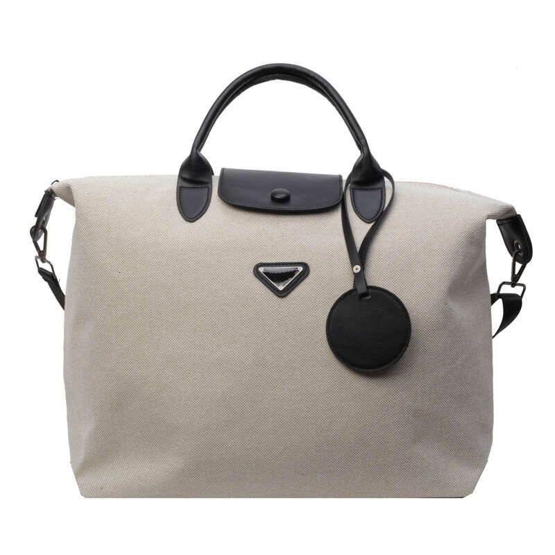 2025 bag New Short-Distance Large Capacity Gym for Women High-End Lightweight Duffel Travel Bag Outdoor Handbag Designer Pack