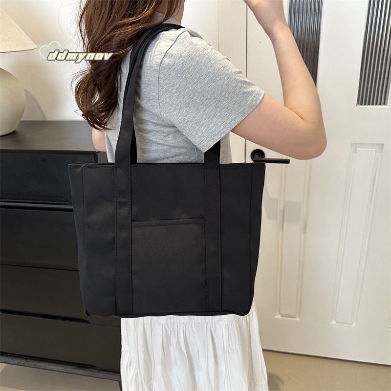 Fashion Canvas Large Capacity Tote 2025 Summer Trend New Shoulder Student Simple Commuter Women's Bag ddmynov