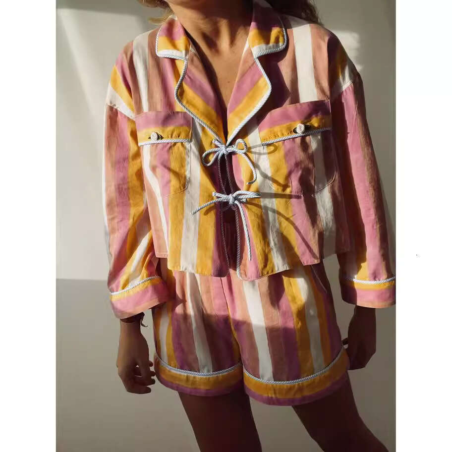 Vertical Striped Fashion Suit For Women Summer New Elegant Slimming Shirt Casual Short B5