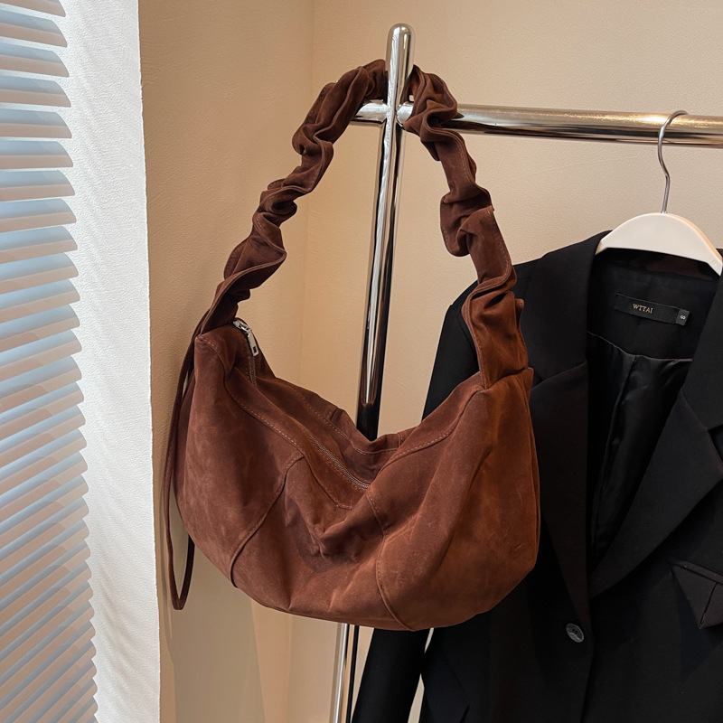 designer Vintage Crossbody Bag for Women Versatile 2025 Autumn New Pleated Drawstring Tote Bag Large Capacity High-end Shoulder Bag