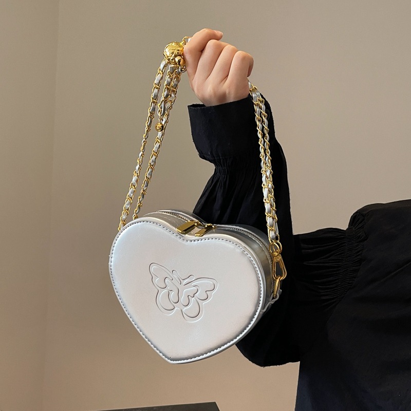 Free Shipping Designer Bag New Heart-shaped Fashionable Butterfly Printed Trendy Love For Women Niche Design Chain Crossbody Bag
