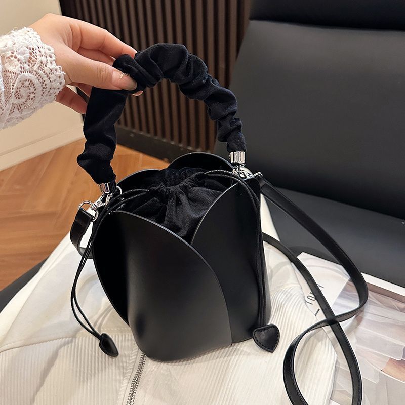 2025 Spring Summer New Women's Bag New Tulip Petal Bucket Bag Unique Design Personalized Handbag Solid Color Simple Fashion Designer Single Shoul