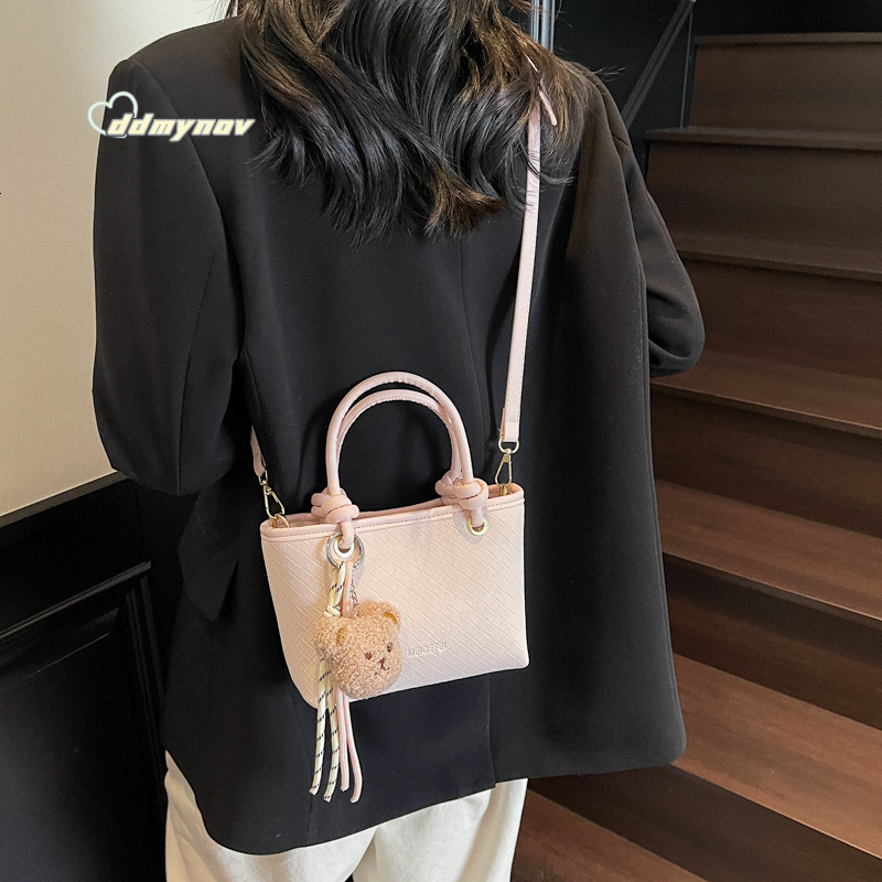 High-End Handbag for Women 2025 New Spring Summer Trendy Crossbody Bucket Textured Versatile Shoulder Bag ddmynov