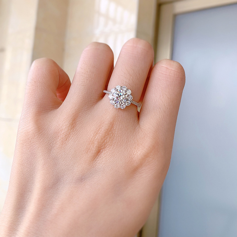 Choucong 1CT Round Cut Moissanite Diamond Sparkling Luxury Jewelry Soild 100% 925 Sterling Silver Party Eternity Women Engagement Flower Ring For Love