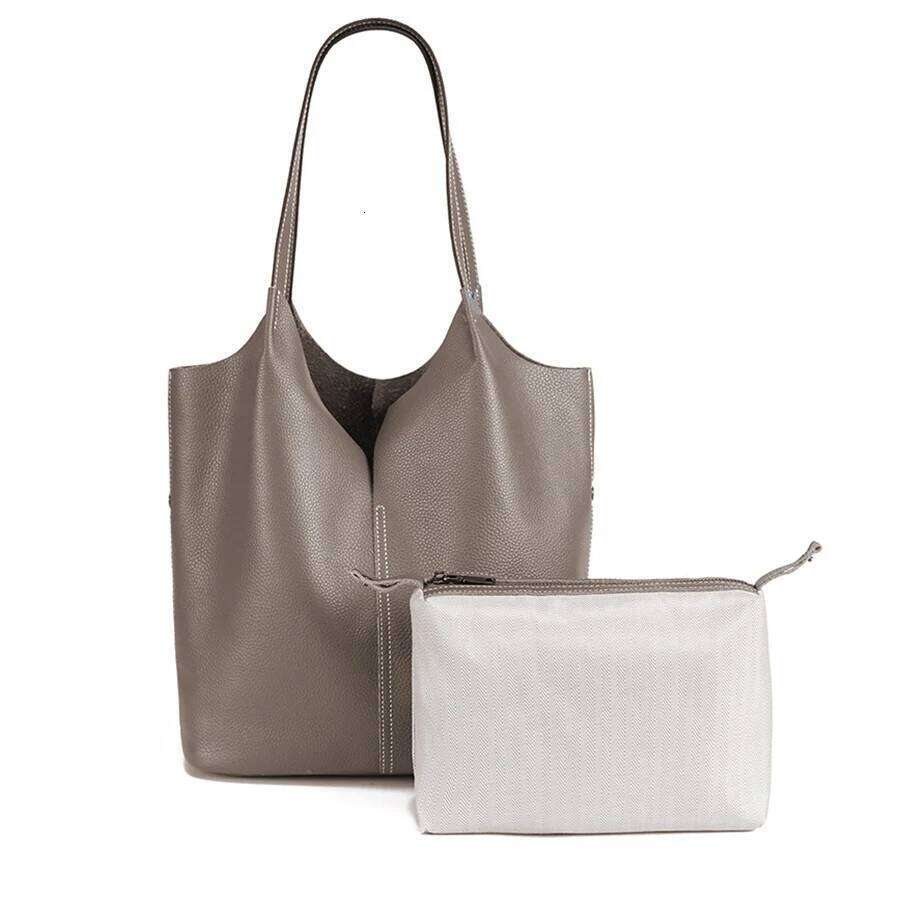 Genuine Leather Handbags New Tote Large Capacity Quality Women's Shoulder Commuter Fashion Bucket Bag Sac 2025/06/06