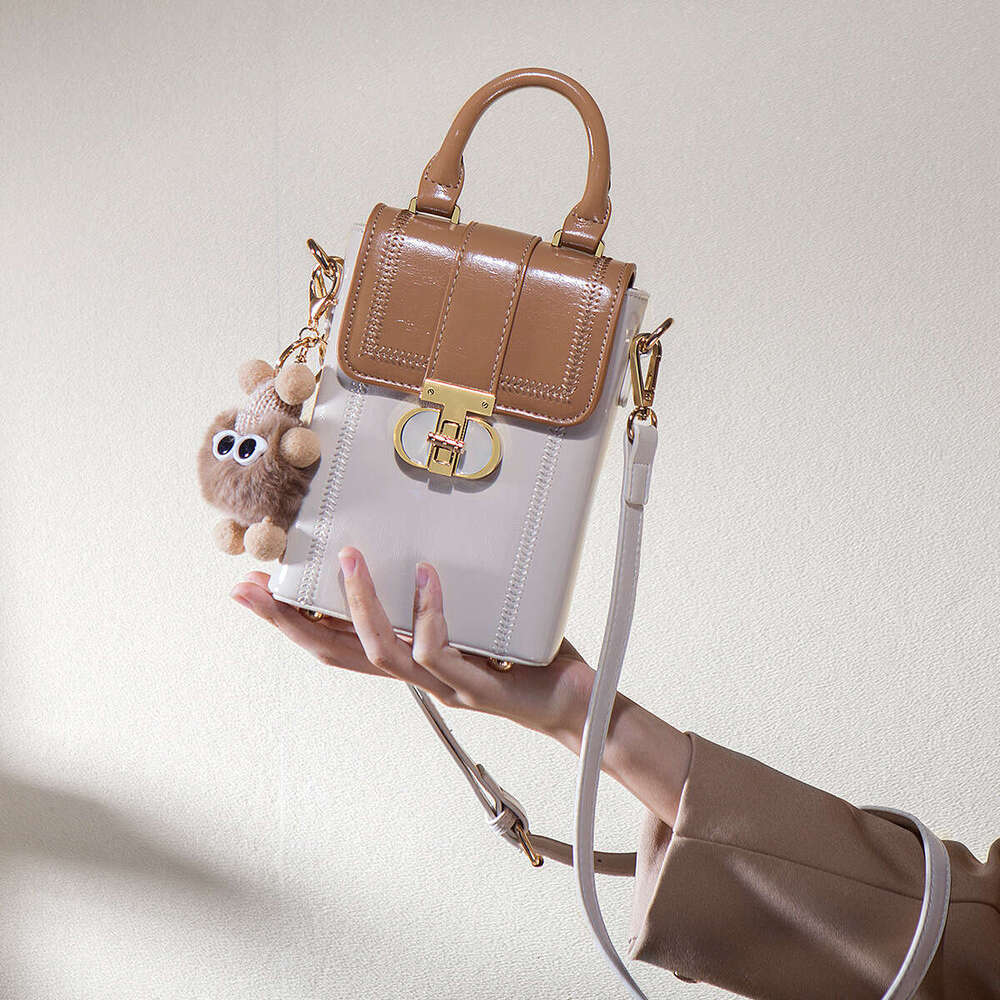 for Girlfriend Bucket Underarm Qixi Festival Gift Women's Bag 2024 New Handbag Daily Commute