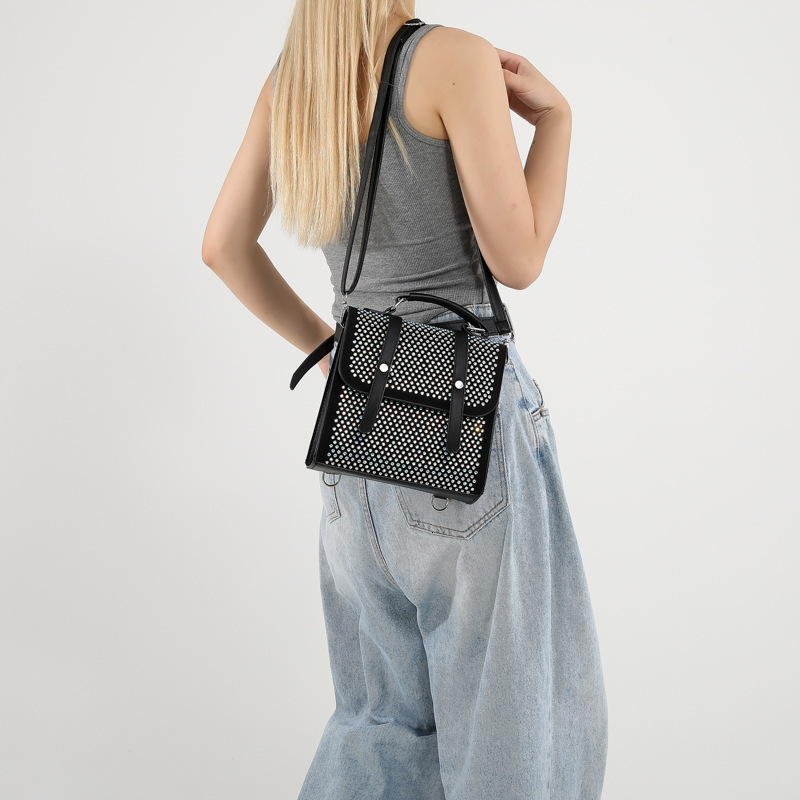 Top brand high-quality new free designer bag niche designer bag simple and fashionable women's backpack casual retro handbag Korean style new fre