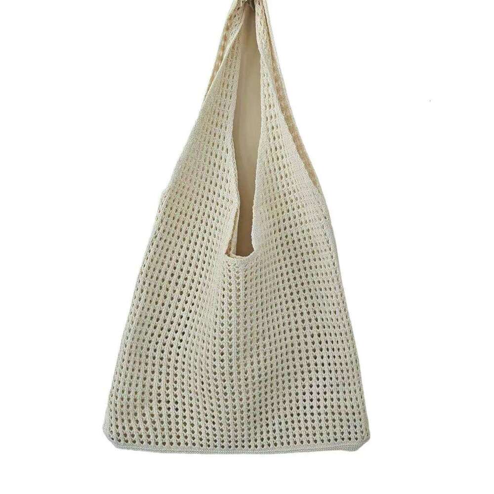New Korean And Japanese Style Tote Beach Knitted Hollow Shoulder Woven Bag B5