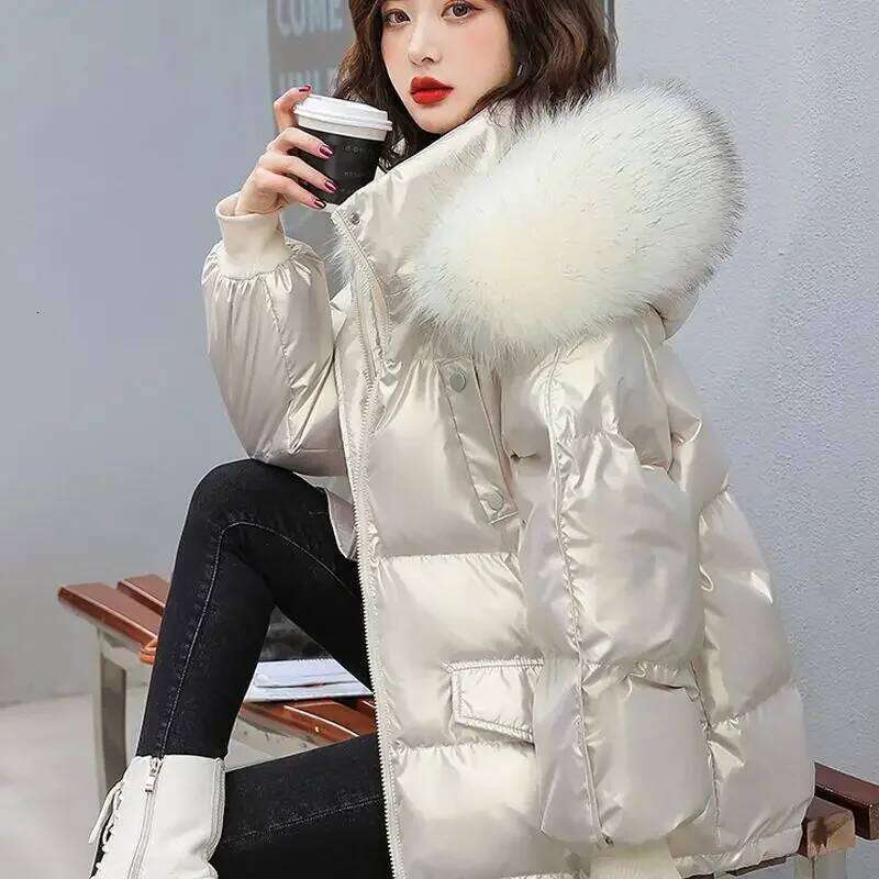 New White padded Jacket Female Authentic Short Fashion Foreign Air Loose Bright Face Wash Thick Bread Suit Winter Coats Women
