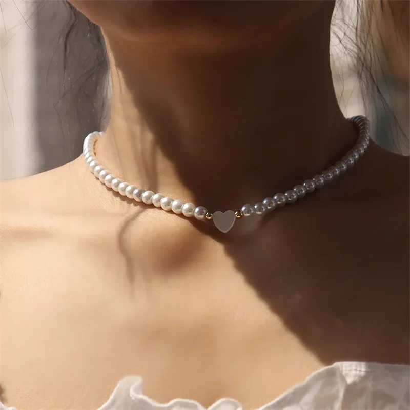 Imitation Pearl White Heart Necklace Pendant Shell Necklace for Women men Charm Link Classical Clavicle Jewelry 2024 Gift Y250605