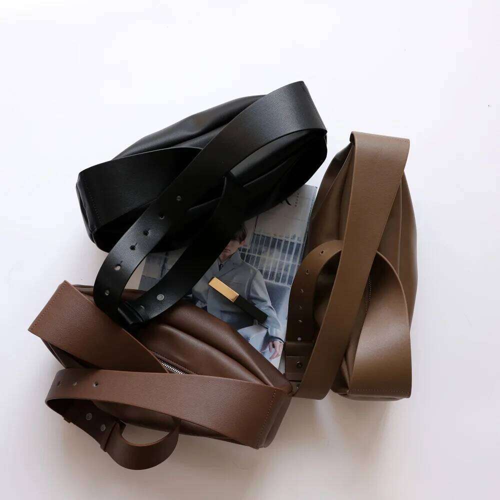 UBELLIN Simple Leather Dumpling Single For Women Retro Wide Shoulder Strap Zipper Half Month Crossbody Bags 2025/06/06