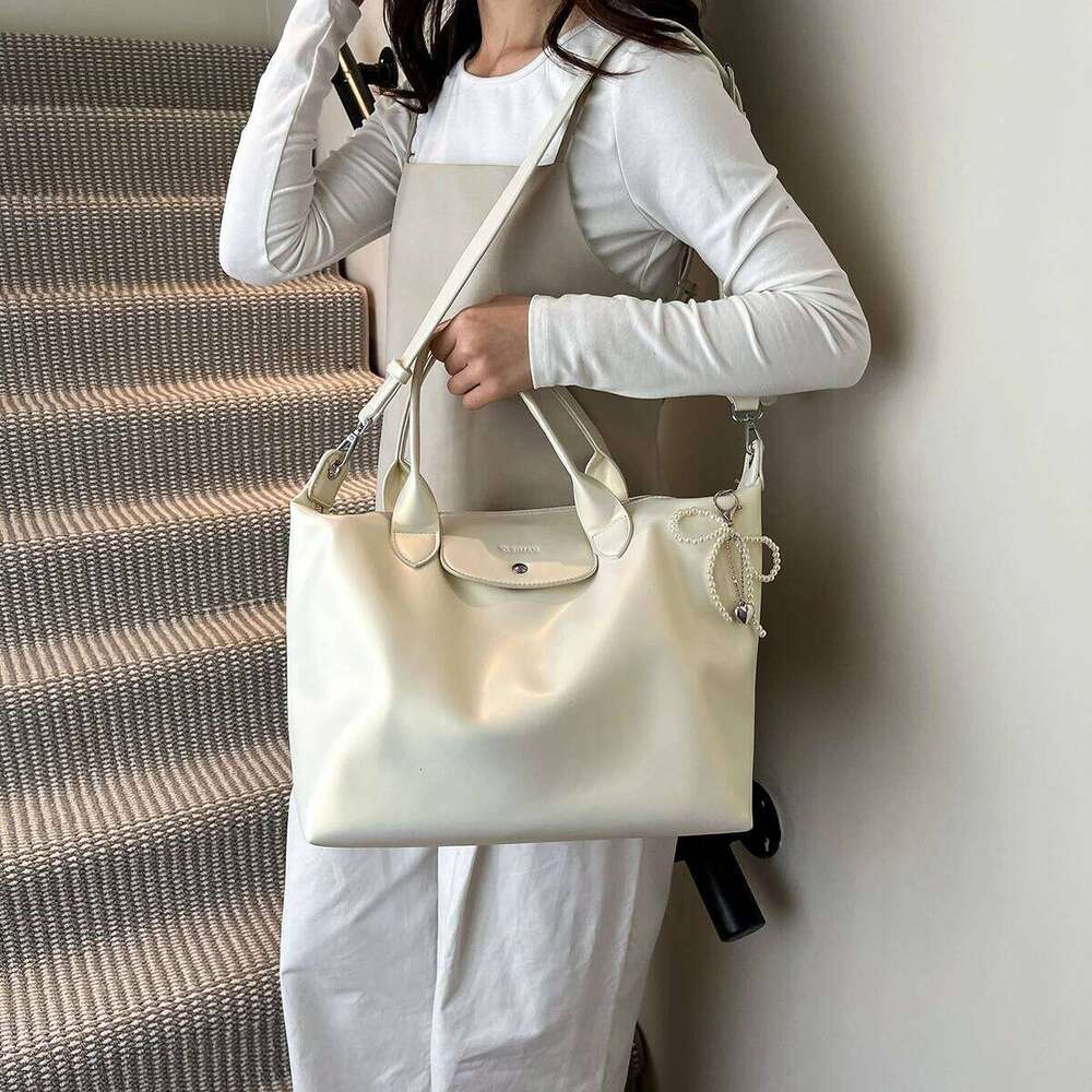 Short-Distance Travel Shoulder Crossbody, New Large Capacity Tote Business Trip Bag, Satchel Lage Bag Cosme