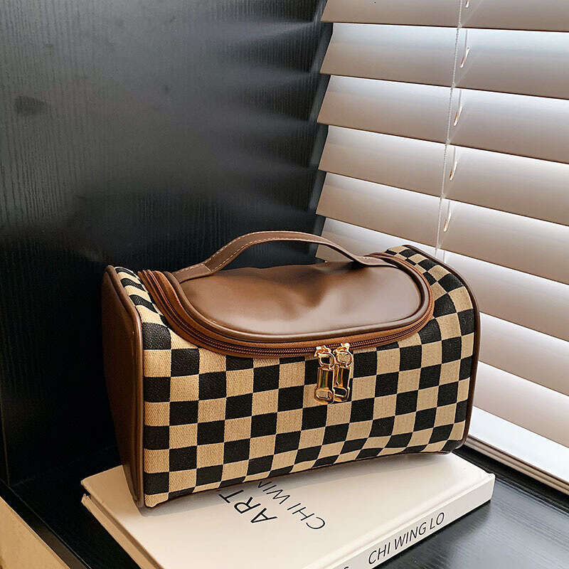 Portable Plaid Fashion Large Capacity Patchwork Toiletry Handheld Zipper Makeup Storage Bag