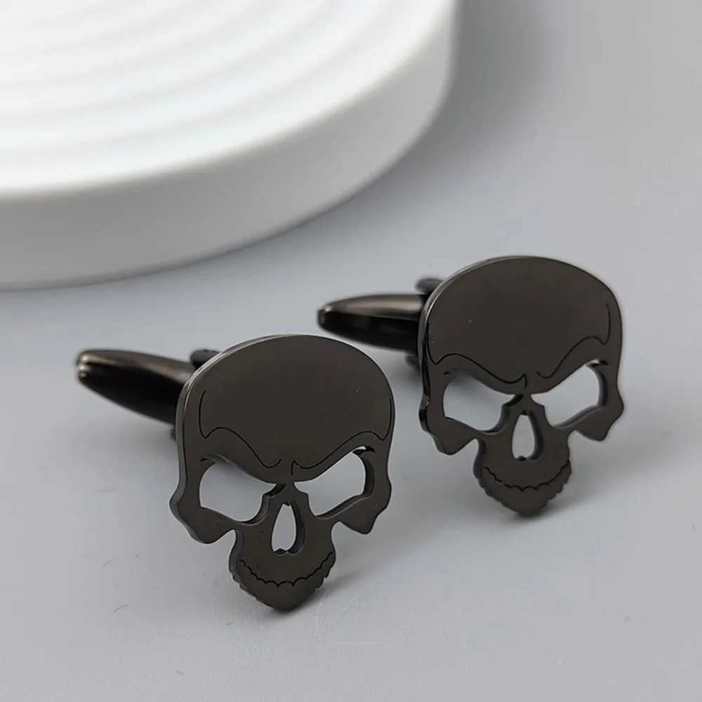 Stainless Steel Skull Cufflinks For Mens Fashion Jewelry Suit Shirt Sleeve Cuff Links Buttons Halloween Party Gifts W250606