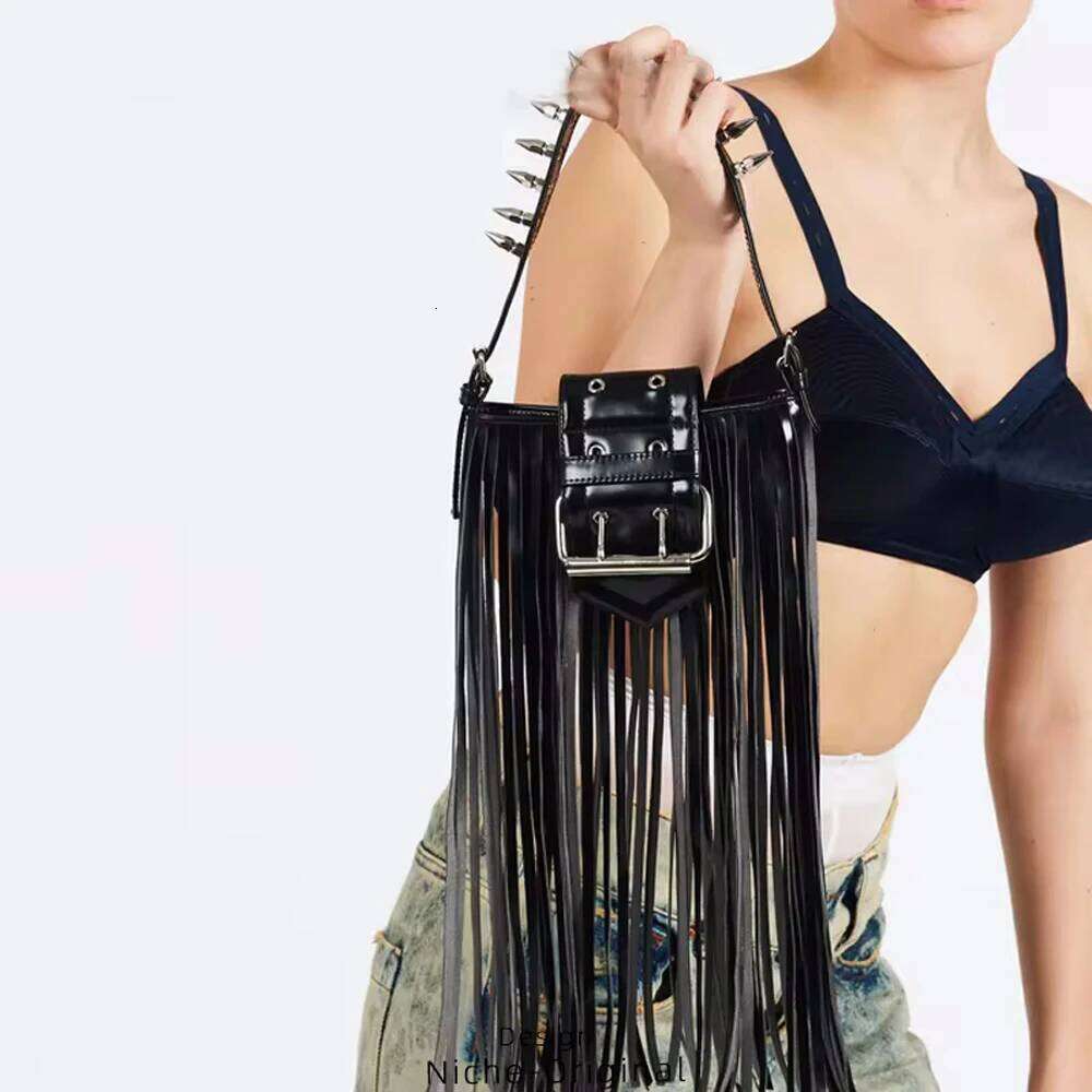 Annmouler Designer Small Handbag For Women Streetwear Shoulder Bag With Long Tassel Fashion Rivet Purses