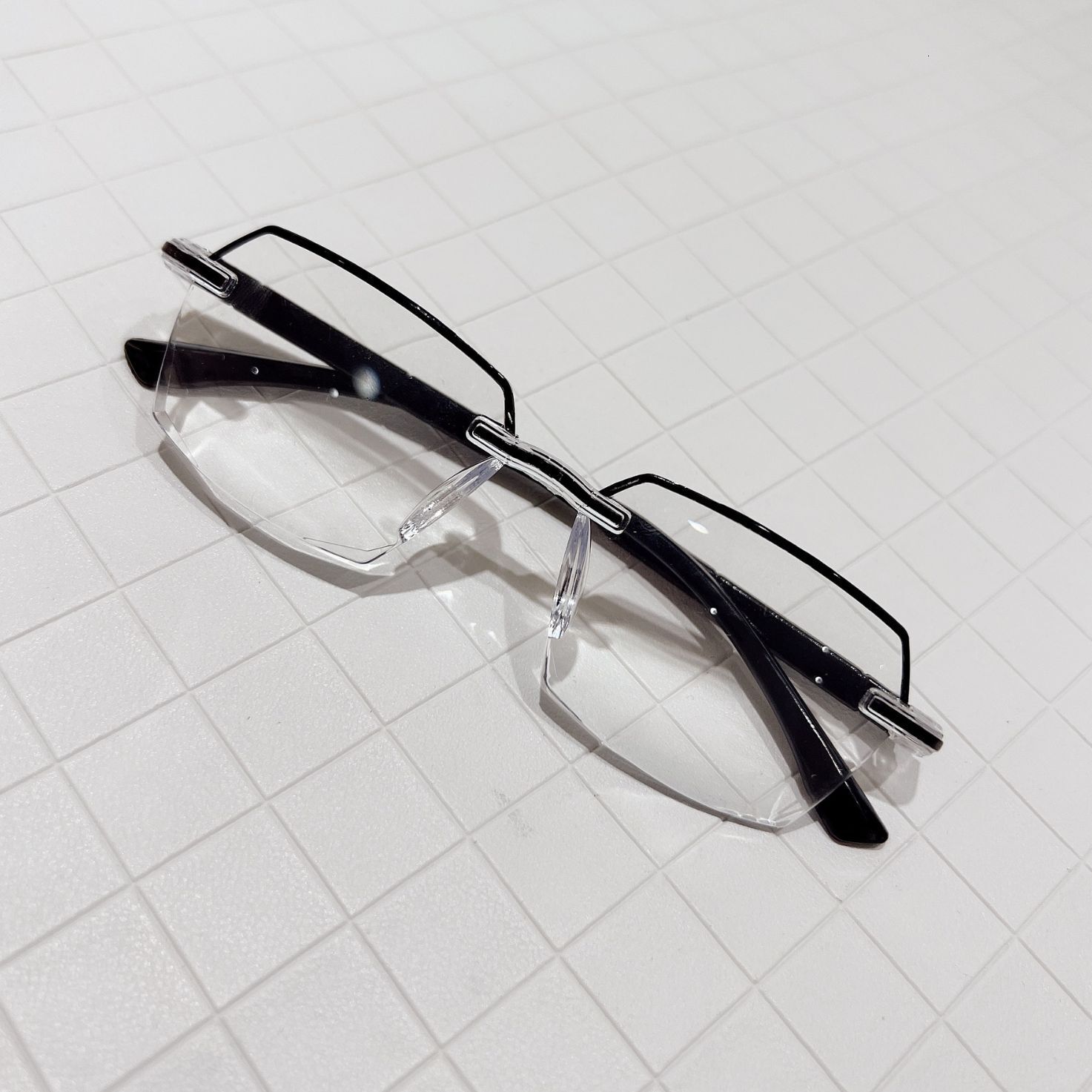 New Half-Frame Edge-Cut Smart Zoom Reading for Men and Women, Ultra-Light Large Frame Prescription Glasses