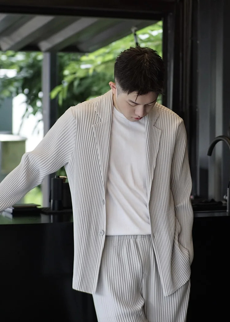 Miyake Pleated Men Blazer Plisse Jacket Casual Simple Blazers Single Breasted Suit Japanese Stretch Fabric Coat 250605