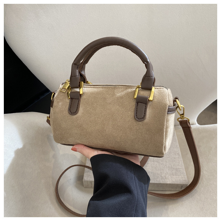 designer Handheld Baguette Cylinder Small Bag for Women 2025 Autumn Winter New Fashion Versatile Shoulder Bag Retro Woolen Crossbody Bag