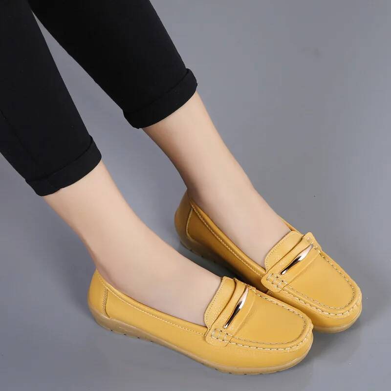 Ddmyoutdoor New Genuine Leather Shoes Woman Slip On Women Flats Moccasins S Loafers Spring Autumn Mother Shoe Big Size G Outdoor Shoes