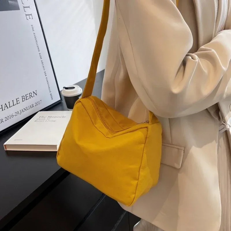 Large-capacity Shoulder Bag Womens Fashion Simple Messenger Tote Bag Black Purses and Handbags 250530