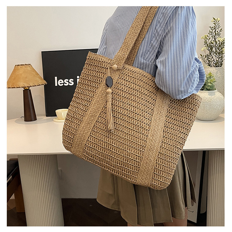New Large Capacity Handbag, Women's Straw Bag, Shoulder Bag, Summer Beach Vacation Multi functional Designer Crossbody Bag