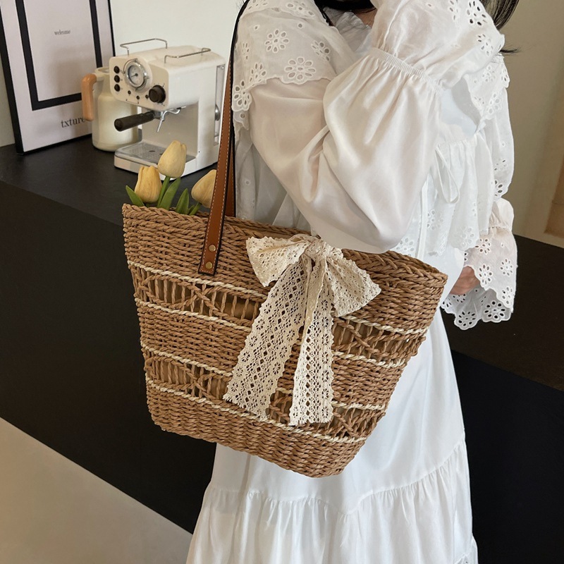 designer Large Capacity Straw Woven Bag for Women 2025 New Summer Fashion Basket Bag Beach Woven Shoulder Tote Bag
