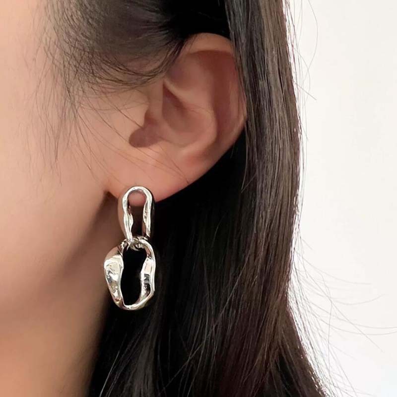 New Arrival Western Inspired Minimalist Metal Stud Earrings Exude Sophisticated and Trendy Charm