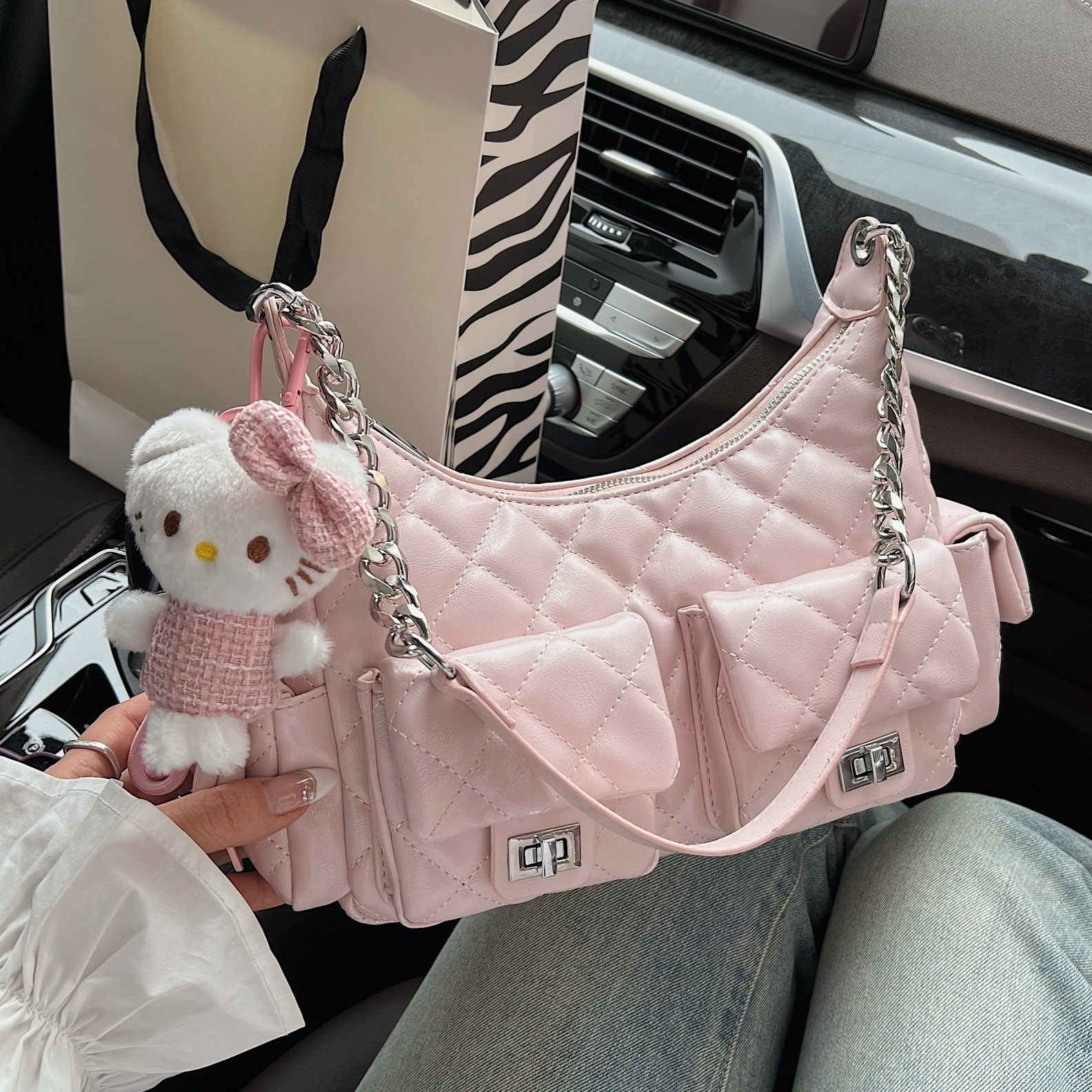 designer Quilted Chain Bag for Women 2025 New Spring Summer Niche Design Shoulder Crossbody Bag Motorcycle Bag Casual Under