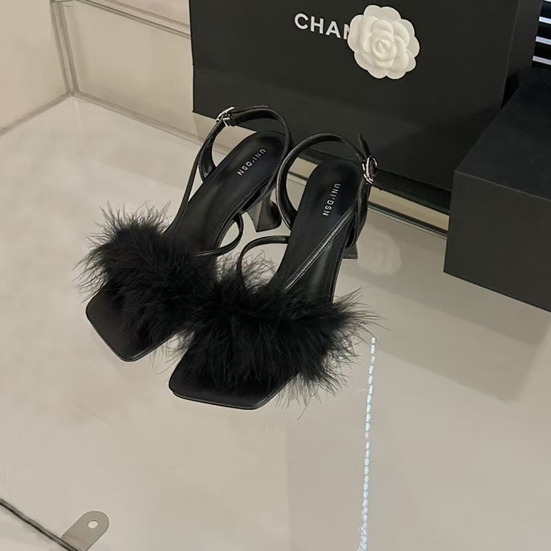 Dress Shoes Womens Sandals 2023 Summer Fashion Pointed Closed Toe Heels Sexy High Women Designers Female