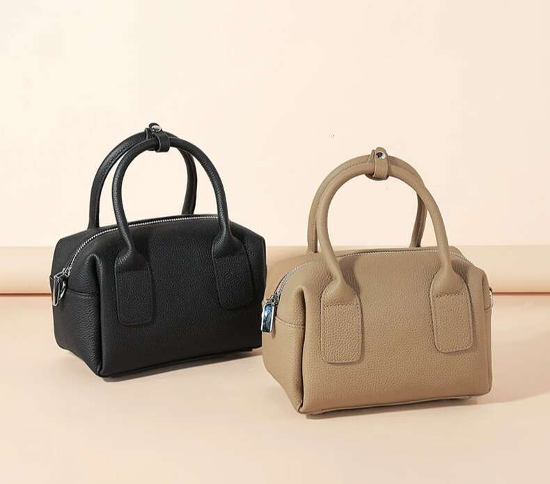 Designer Bags 2025 Women Natural Cow Leather Shoulder Bag Female Fashion Designer Handbag Ladies Retro Underarm Soft Cowhide Crossbody Bags Luxury Bag