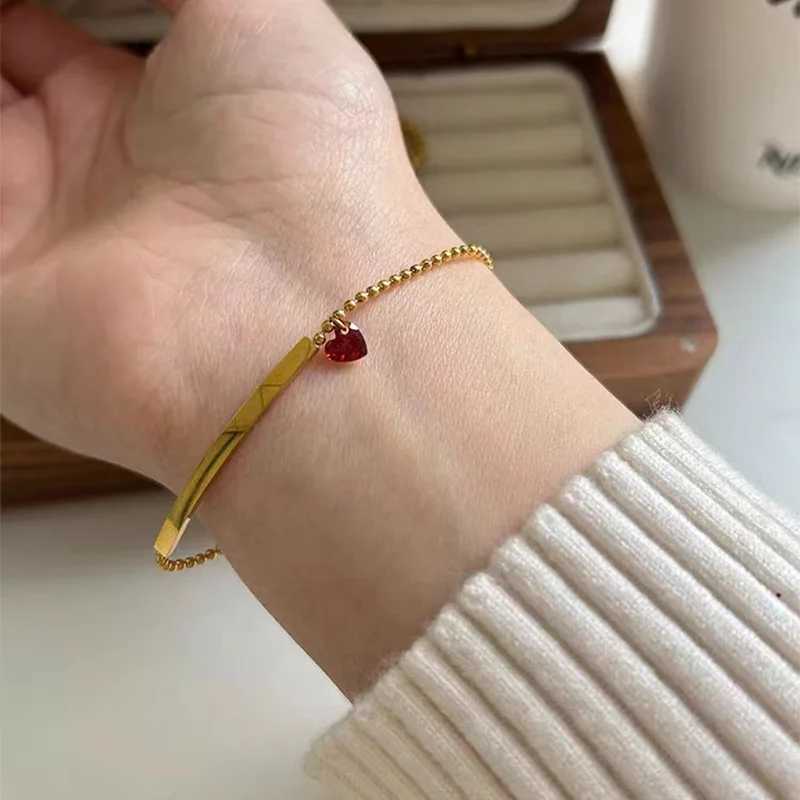 316L Stainless steel New fashion fine jewelry Simple red heart zircon charm beaded chain bracelet for women W250606